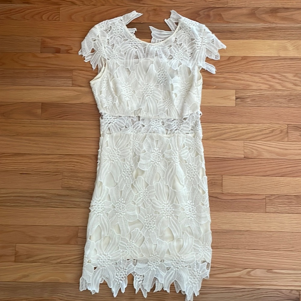 White lace dress